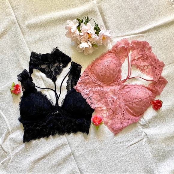 High Neck Bralette by Dynamic Seamless Apparels - Picture 15 of 16